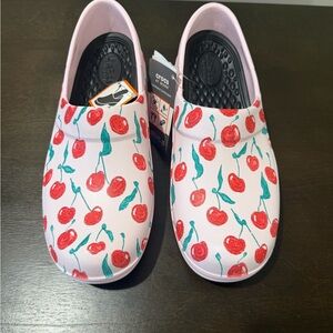 CROCS Women's Cherry Pattern Clogs - Pink and Red
